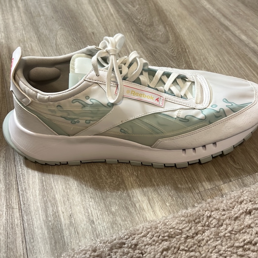 Redbox That Are Lightly Worn - image 2